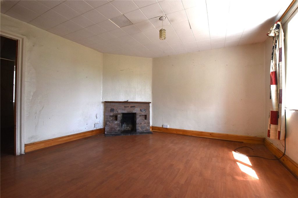 Property photo 2 of 13 Picture No. 02