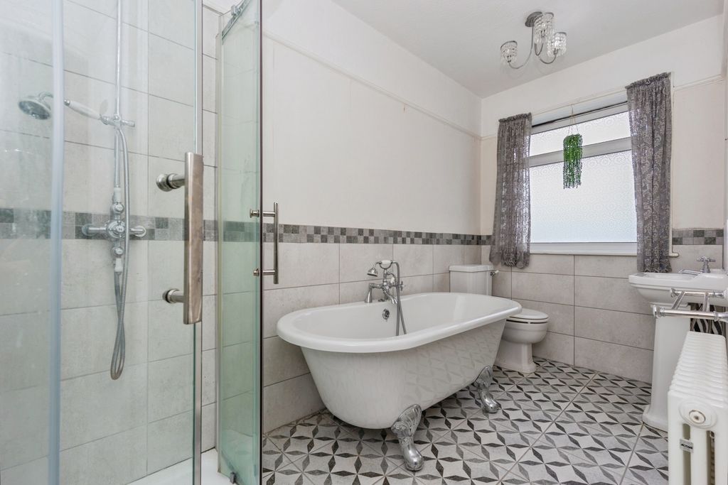Property photo 3 of 26 Pbox-Img.Jpg