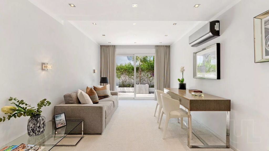 Property photo 3 of 55