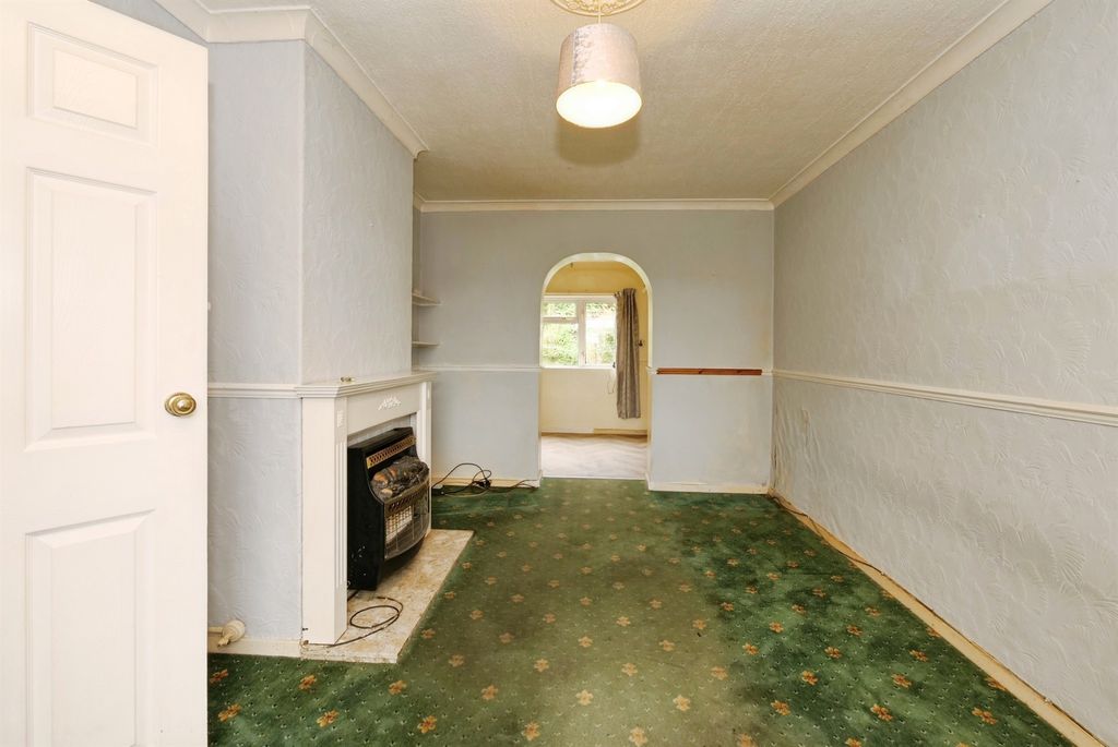 Property photo 2 of 18