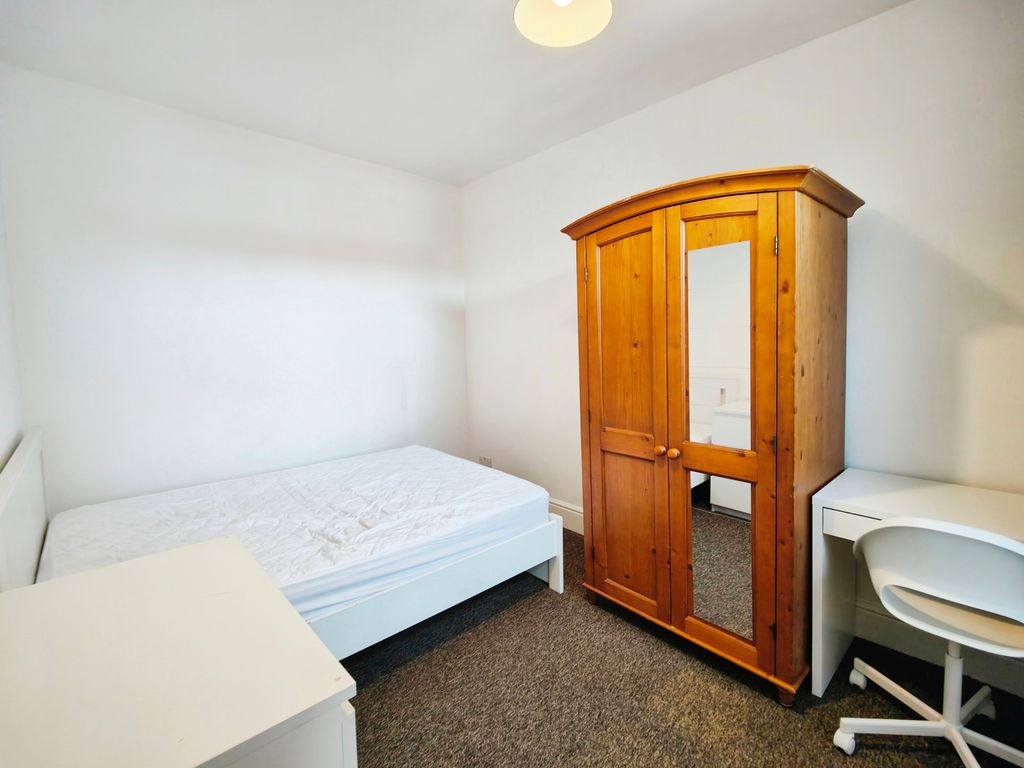Property photo 1 of 15 1
