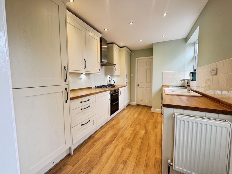 Property photo 2 of 19 Chapel Road