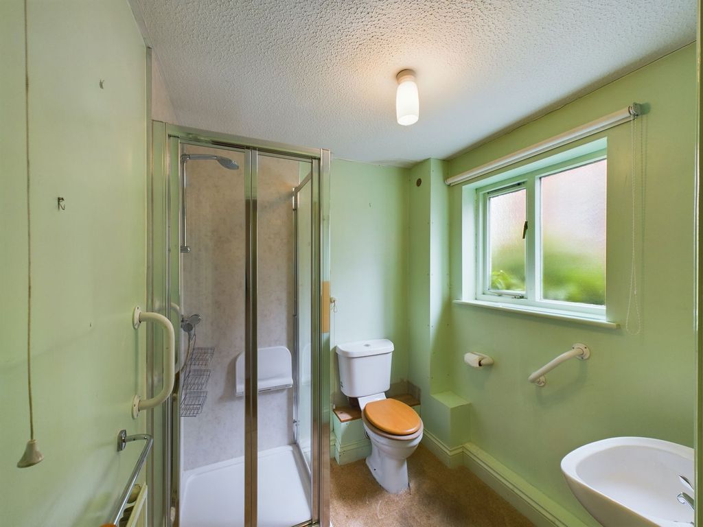 Property photo 3 of 11