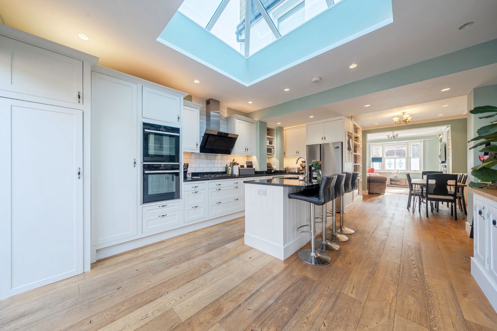 Property photo 3 of 17 Picture No. 07