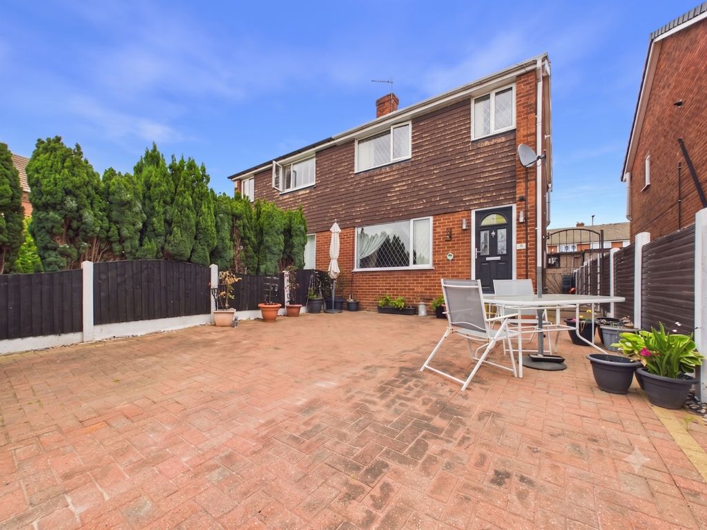 Property photo 1 of 22 1- Ryan Clarke Ewemove Pontefract