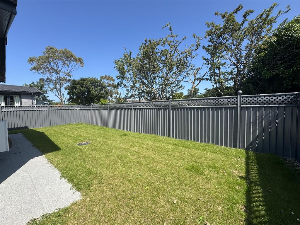 Property photo 2 of 14 Garden