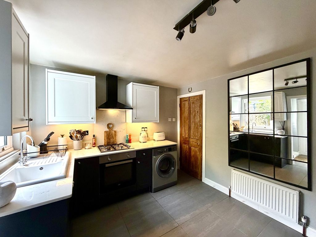 Property photo 3 of 11 Not Specified