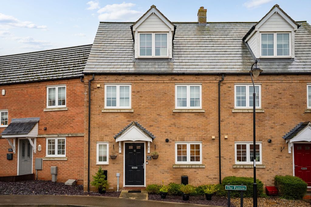 Property photo 2 of 22