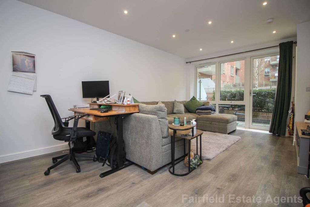 Property photo 3 of 15