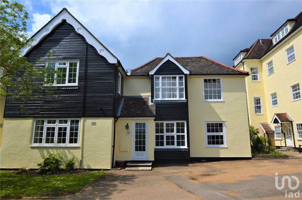 Property photo 1 of 6