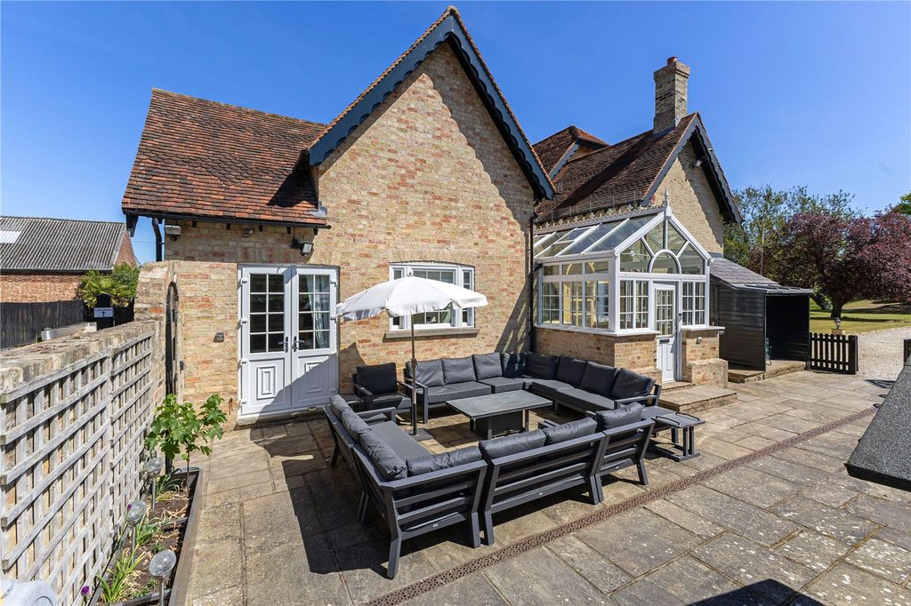 Additional image 37 of 10 bed detached house for saleNortonbury, Letchworth Garden City, Hertfordshire SG6