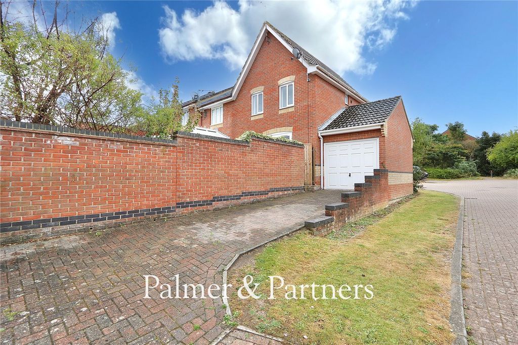 Property photo 2 of 19 Picture No. 04