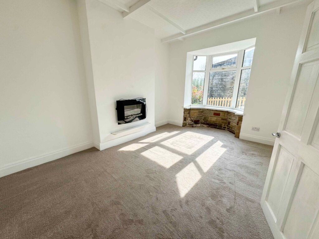 Property photo 2 of 29