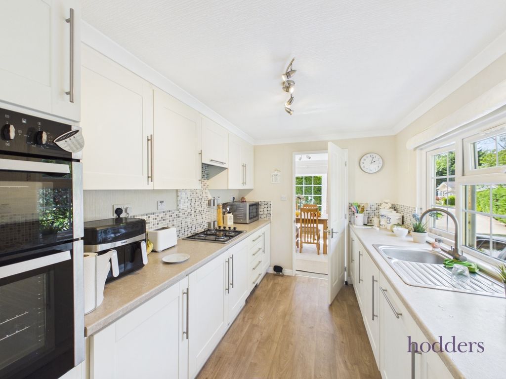Property photo 2 of 21 Picture No. 04