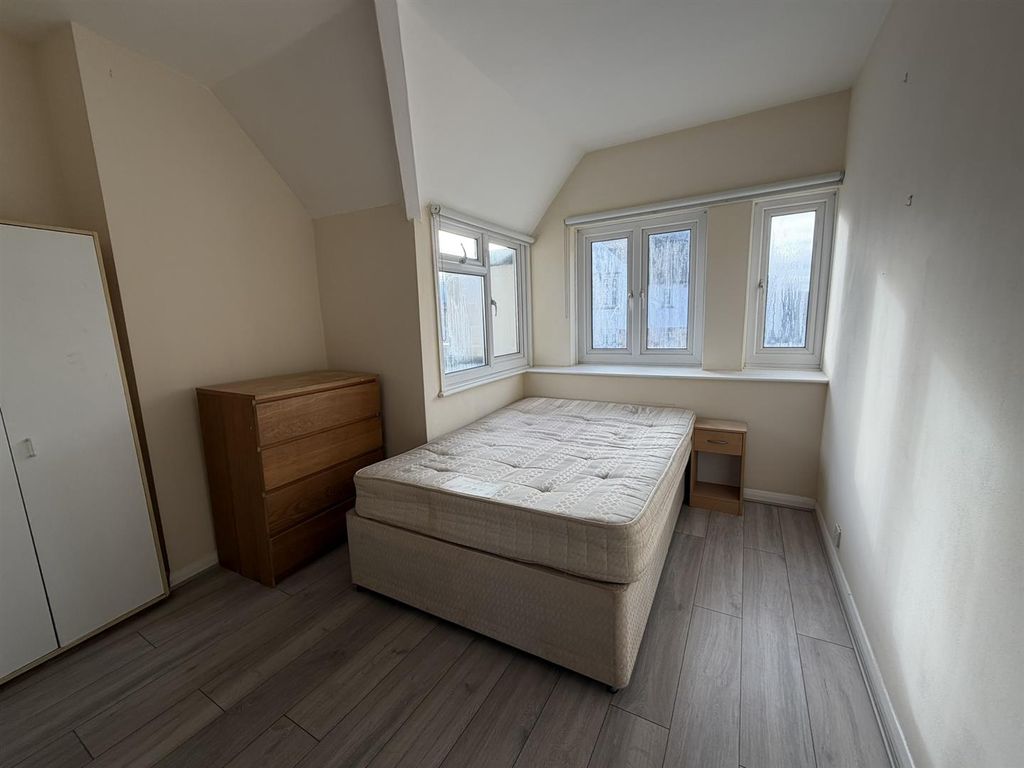 Property photo 2 of 12 Img_3236.Jpeg