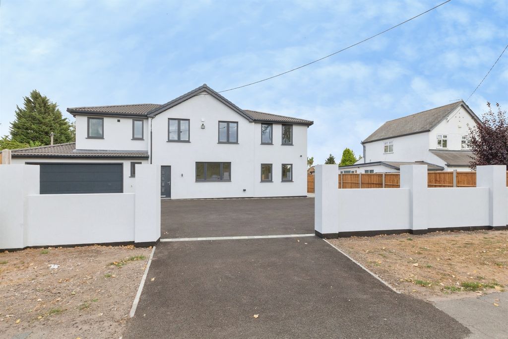 Property photo 1 of 21