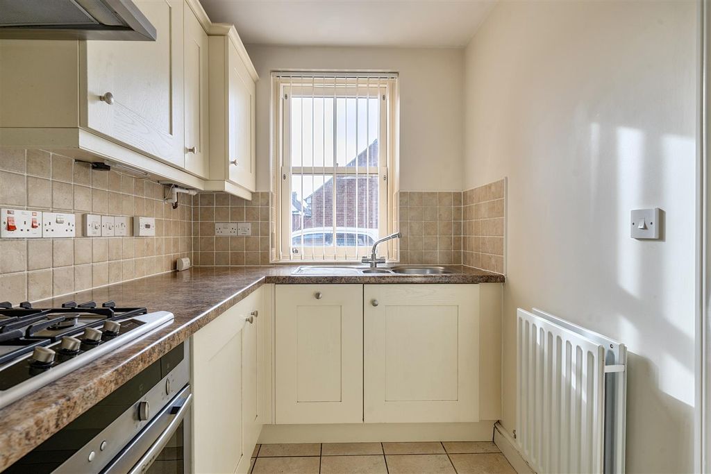 Property photo 3 of 18 1422367-10-69A9A162079Fe.Jpg