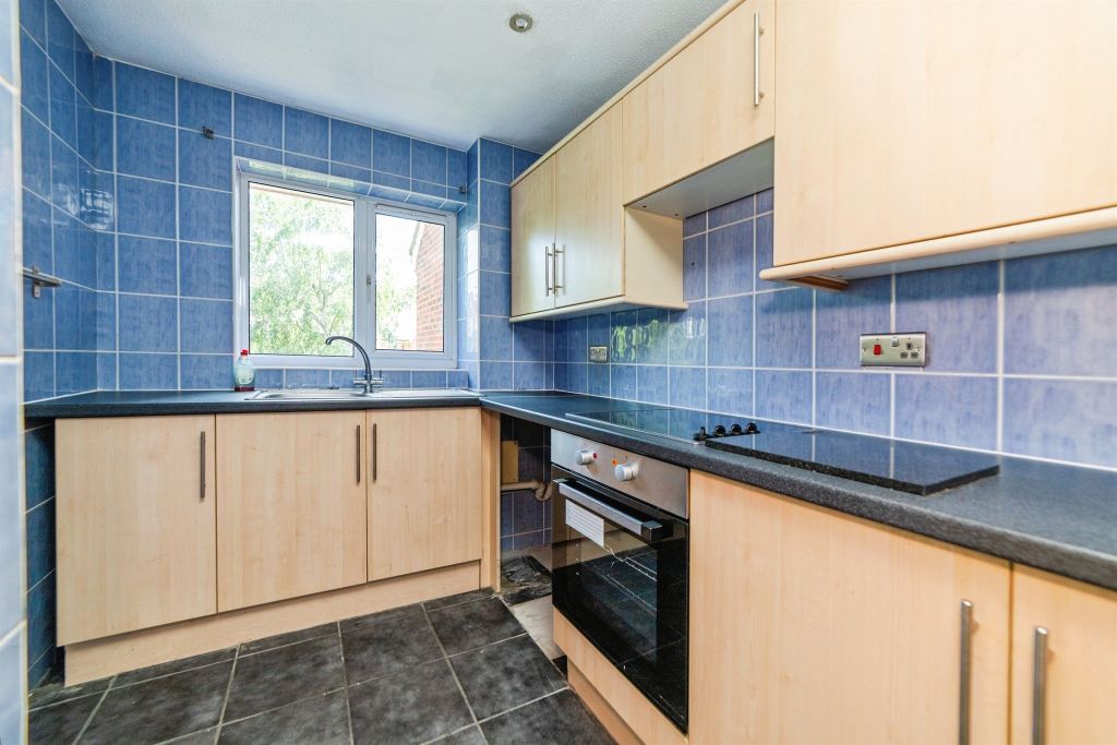Property photo 2 of 20