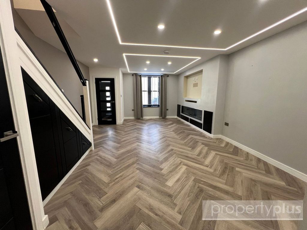 Property photo 1 of 20 Picture No. 12