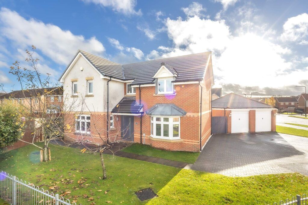 Property photo 1 of 42