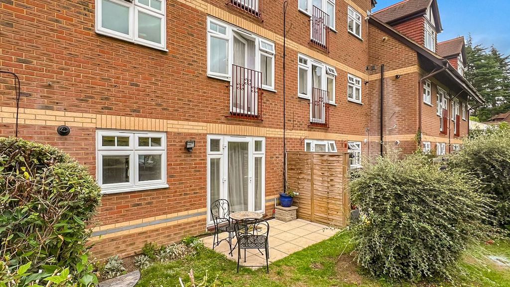 Property photo 2 of 12