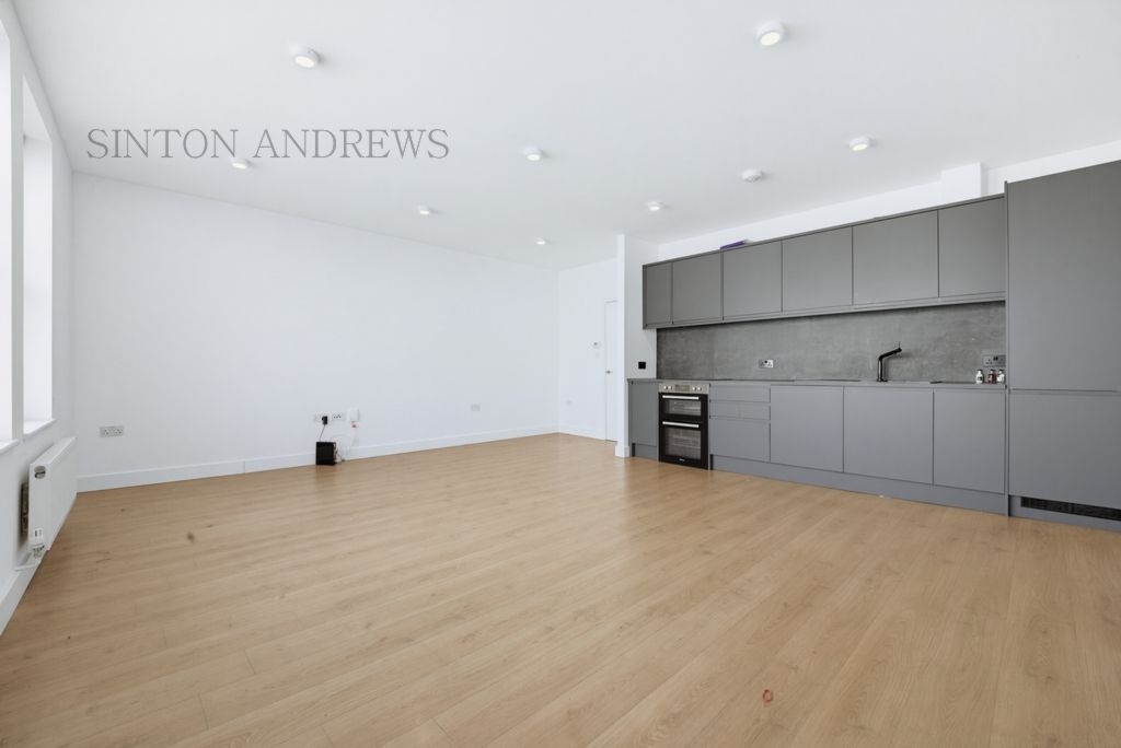 Property photo 1 of 11 Photo 8