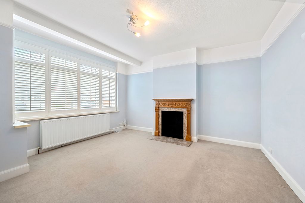 Property photo 3 of 16 Picture No. 03