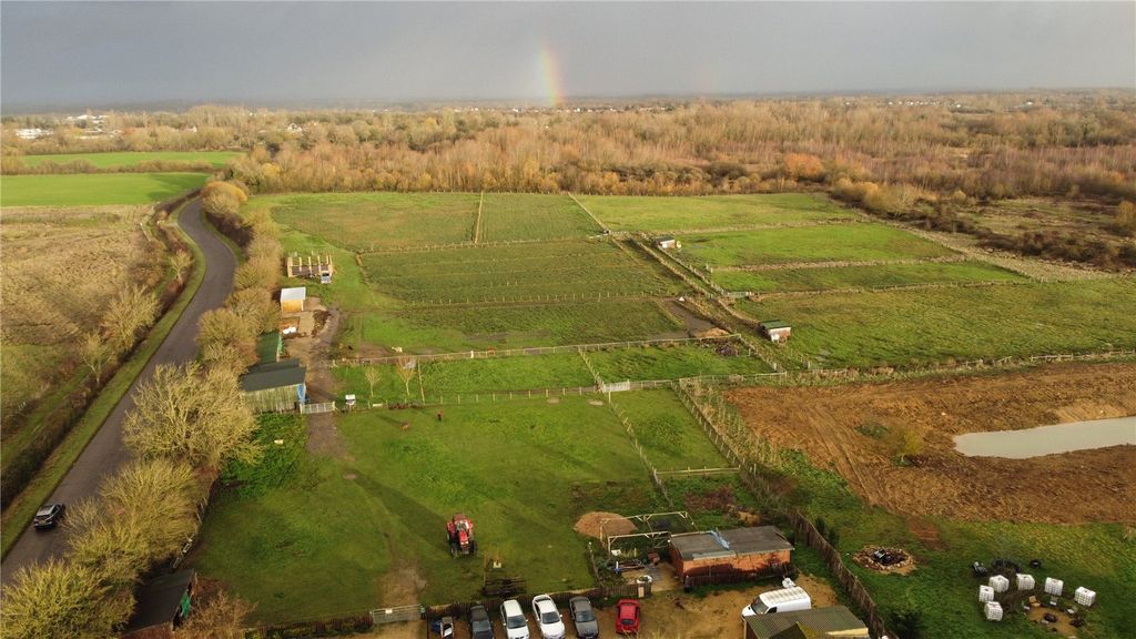 Property photo 2 of 22 Picture No. 27