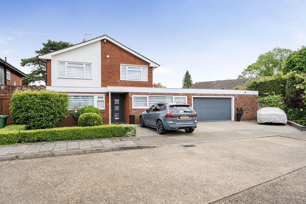 Property photo 1 of 22