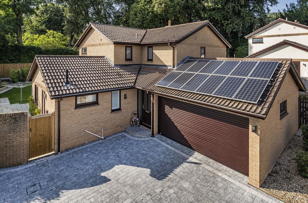 Property photo 1 of 20 Front Of Property