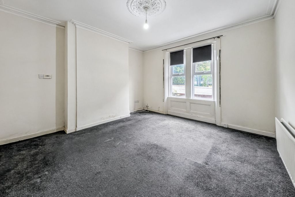 Property photo 2 of 15 132 Mowbray Street, Newcastle Upon Tyne, Tyne And Wear, Ne6 5Pa