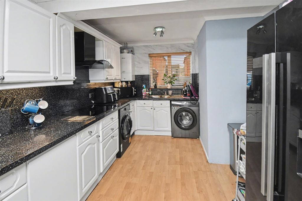 Property photo 3 of 19 Dsc_0010.Jpg