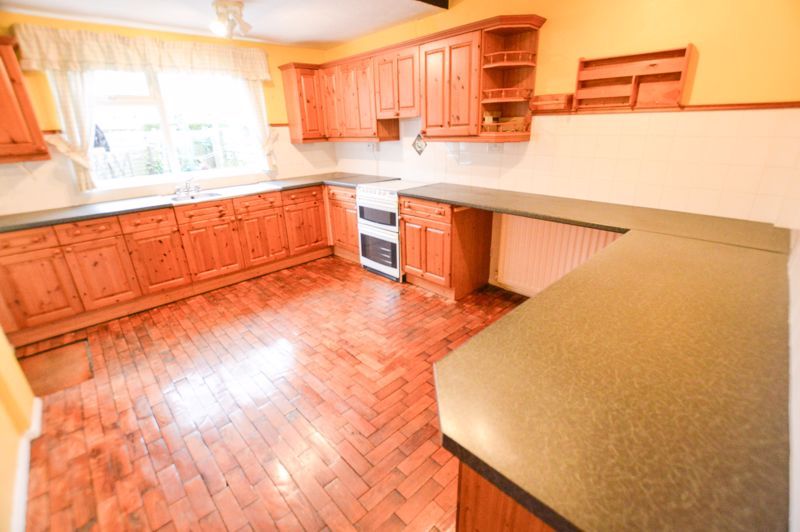 Property photo 3 of 11 Photo 9