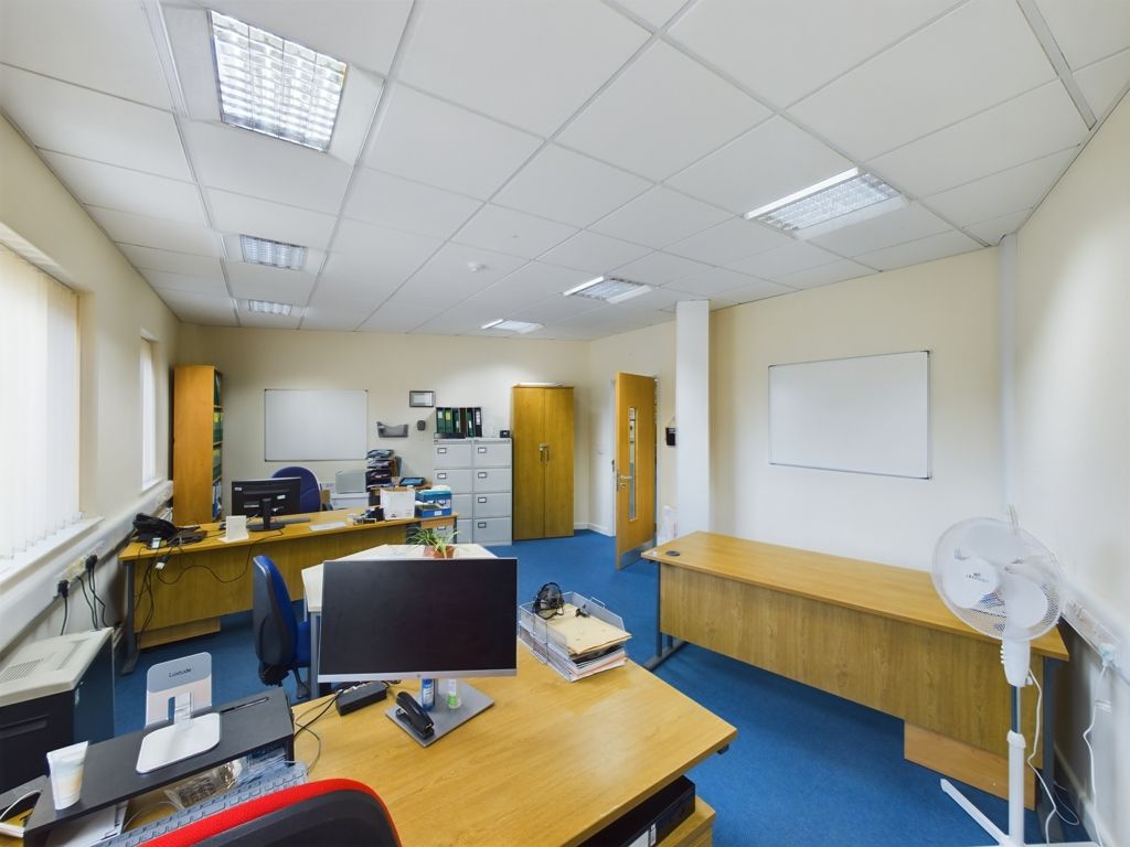 Property photo 3 of 9 Photo 3