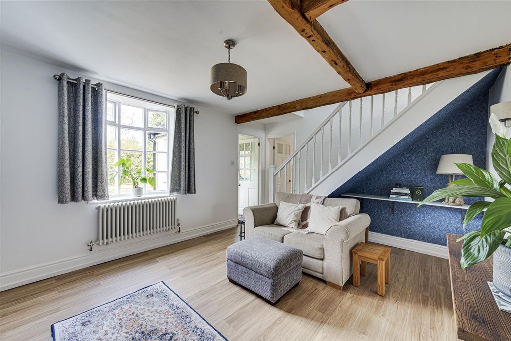 Property photo 3 of 31