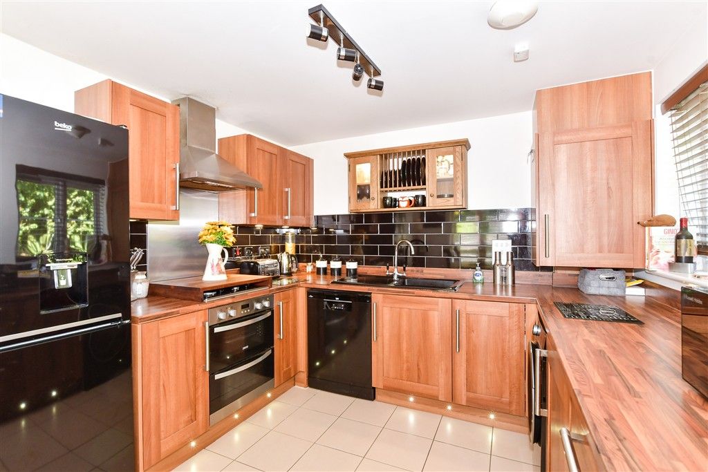 Property photo 3 of 12 Kitchen/Diner