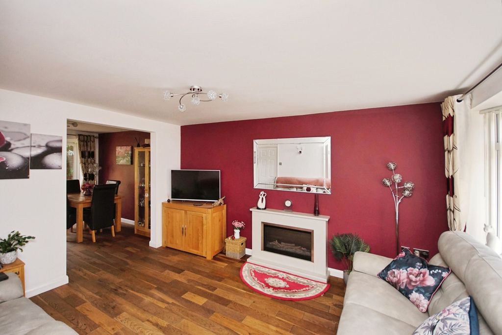 Property photo 2 of 17 Photo