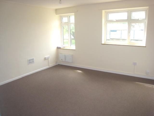 Property photo 1 of 8 Living Room