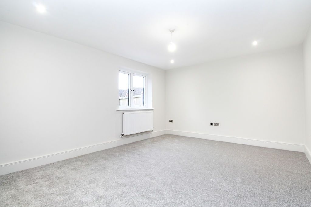 Property photo 3 of 22 Lounge