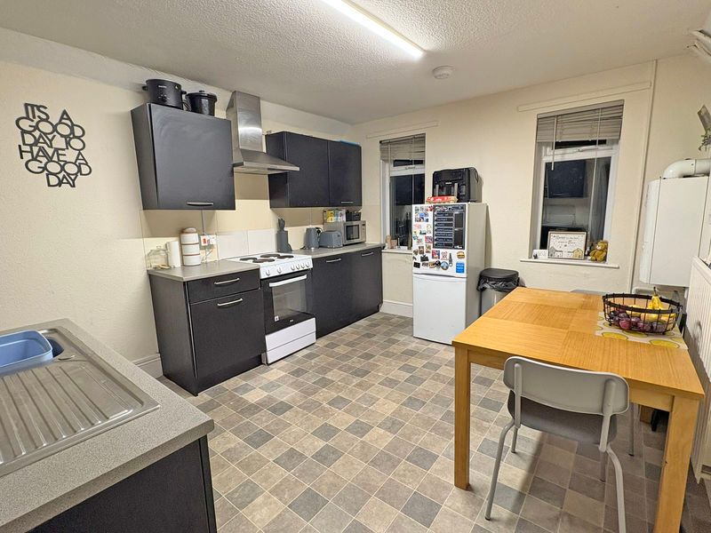 Property photo 2 of 5 Photo 3