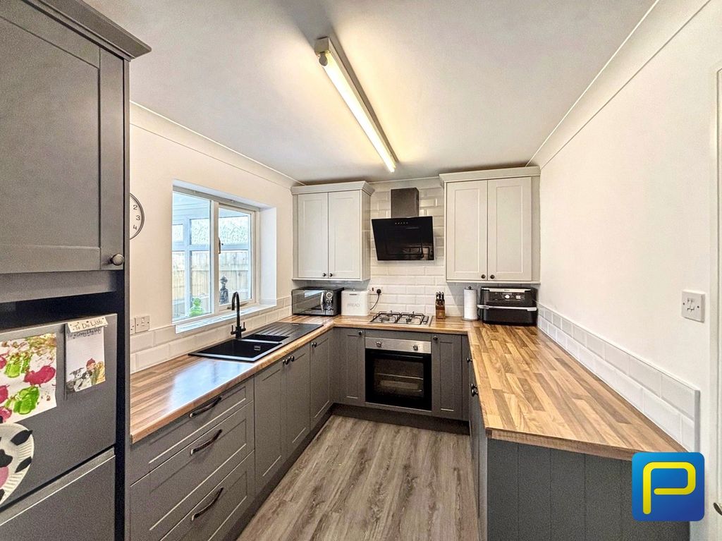 Property photo 3 of 22