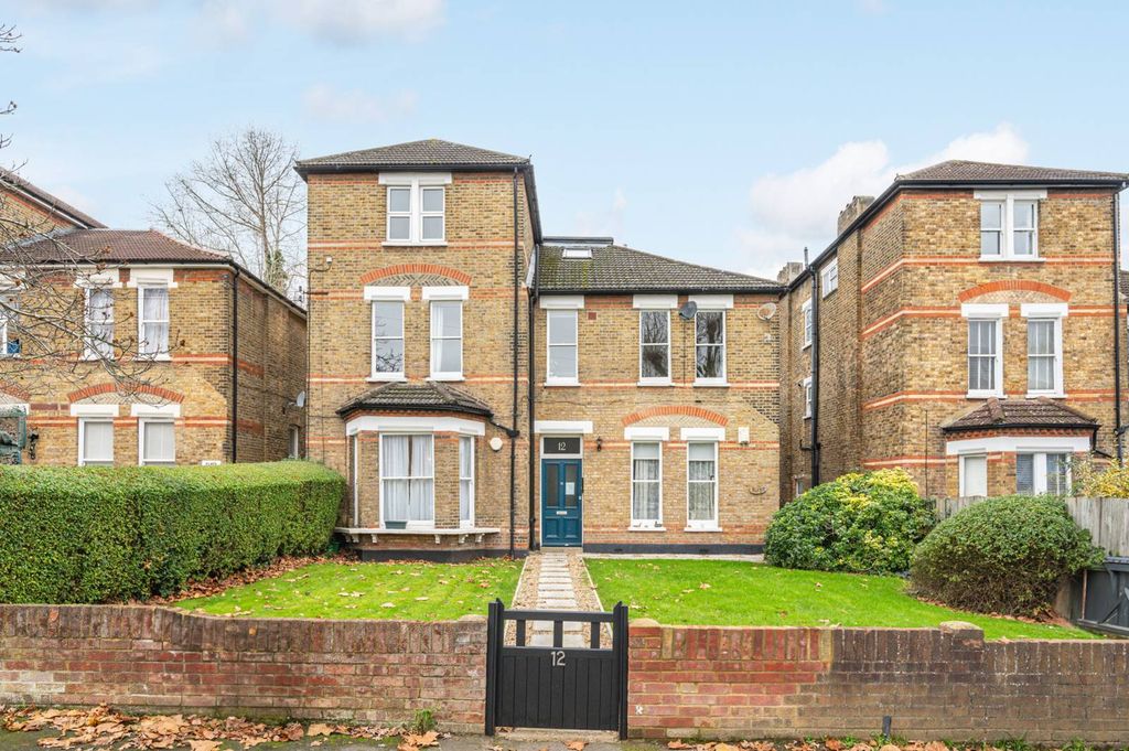 Property photo 1 of 10