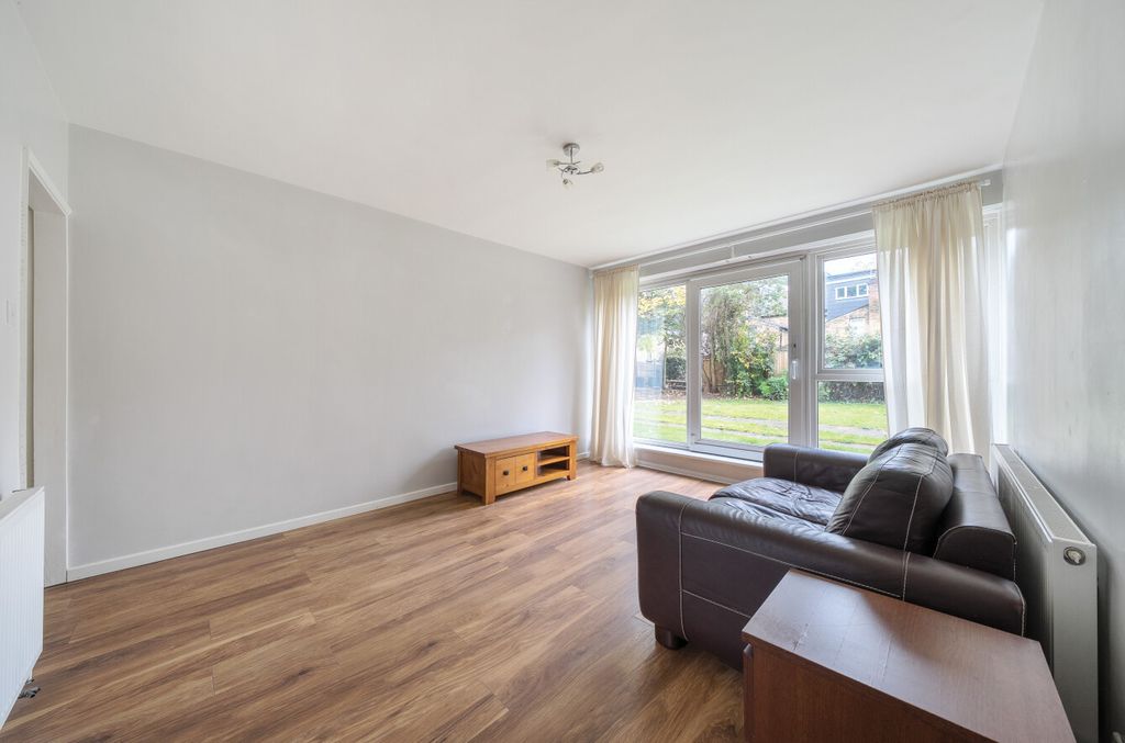 Property photo 2 of 16 1364420-8-68Ef5Ef...