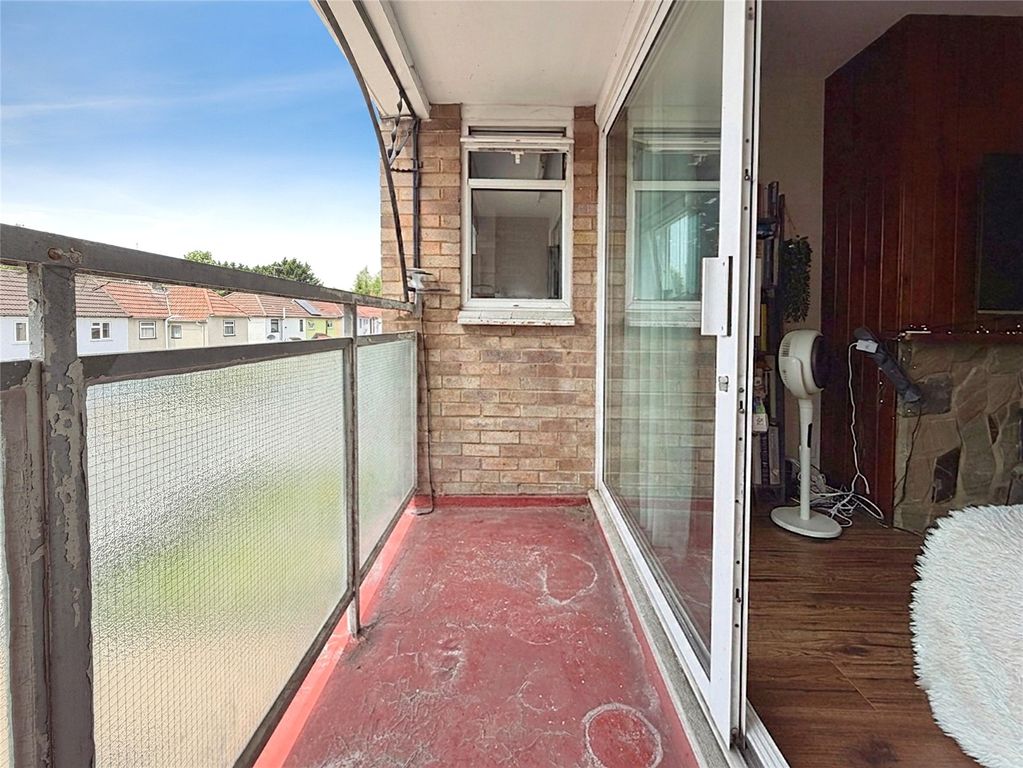 Property photo 3 of 14 Balcony