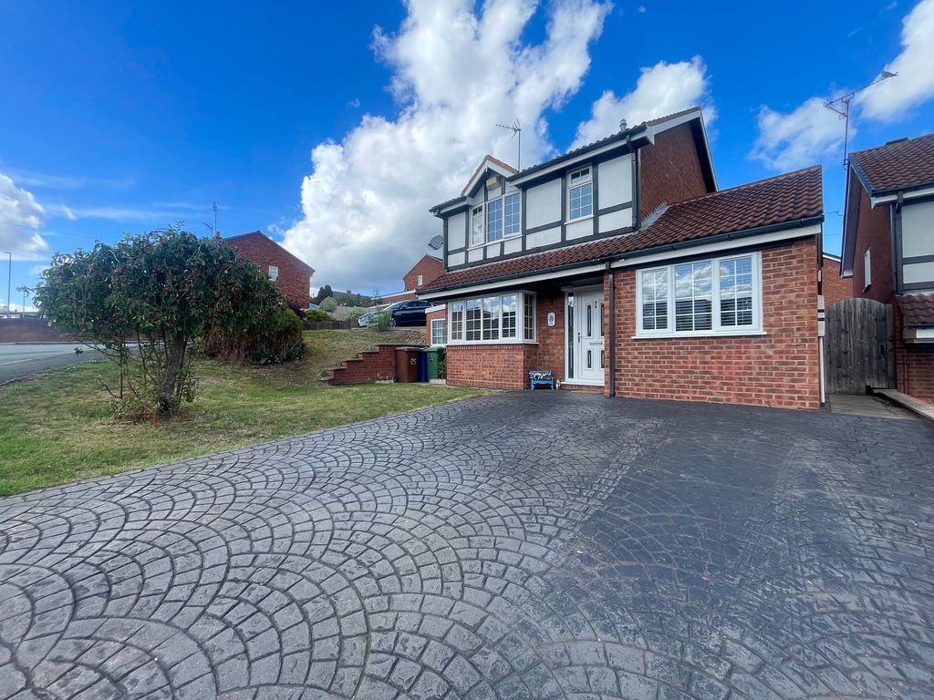 Property photo 1 of 11