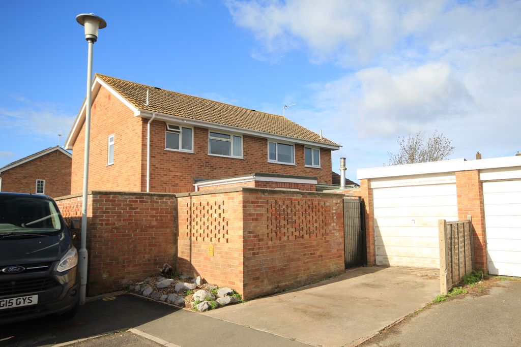 Property photo 2 of 14