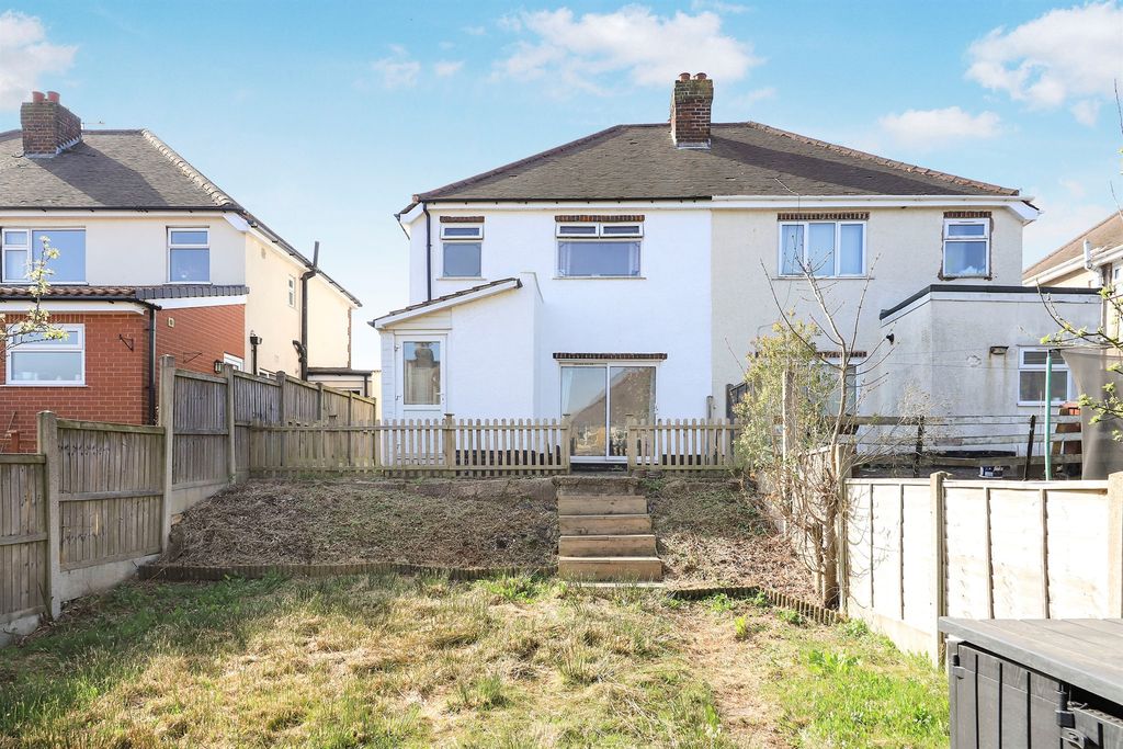 Property photo 2 of 17