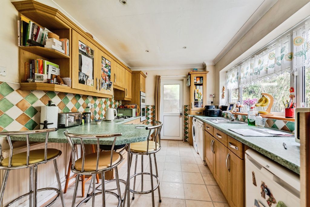 Property photo 2 of 18