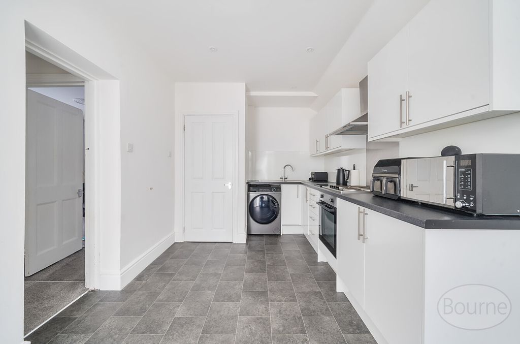 Property photo 3 of 24 297029E9-d76A-4Ca...