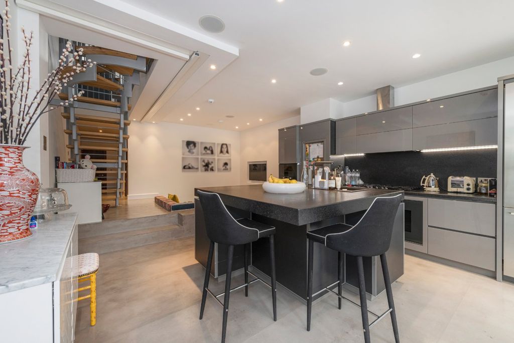 Property photo 2 of 14 Picture No. 05